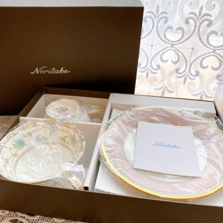 ノリタケ(Noritake)の《 Noritake ヨシノ ペアセット 》(食器)