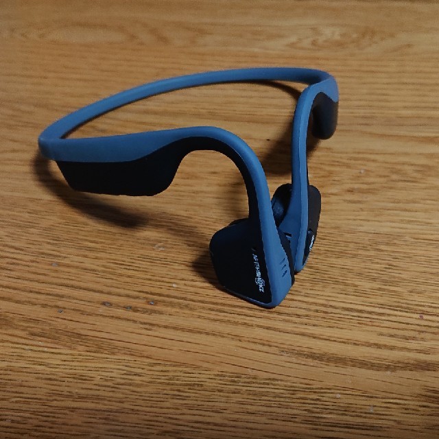 Aftershokz Titanium AS600　グレー スマホ/家電/カメラのオーディオ機器(ヘッドフォン/イヤフォン)の商品写真