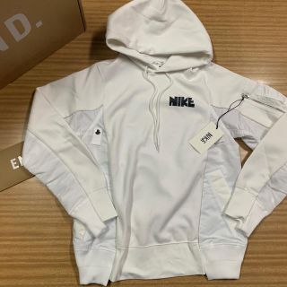 サカイ(sacai)のナイキ x サカイ スウェットパーカーホワイトS nike sacai(パーカー)