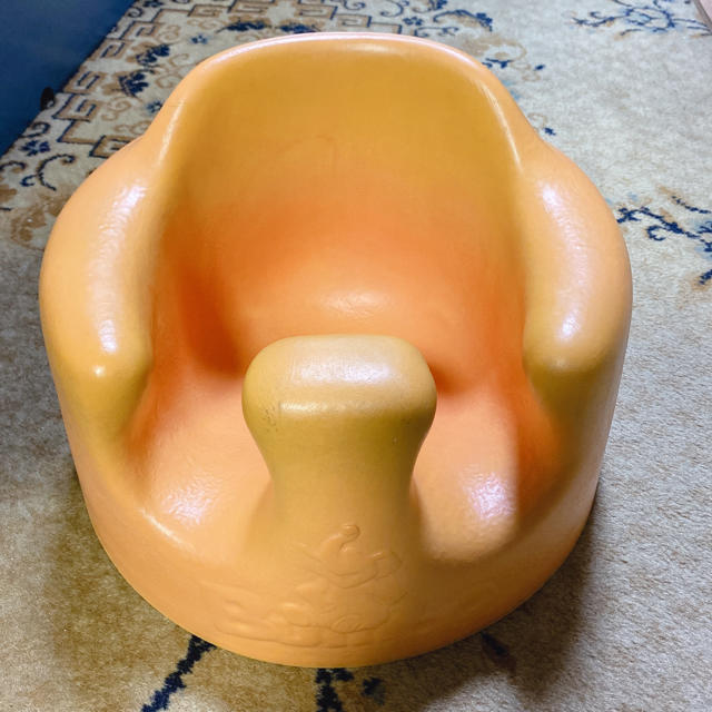 Bumbo(バンボ)のバンボ キッズ/ベビー/マタニティの授乳/お食事用品(その他)の商品写真