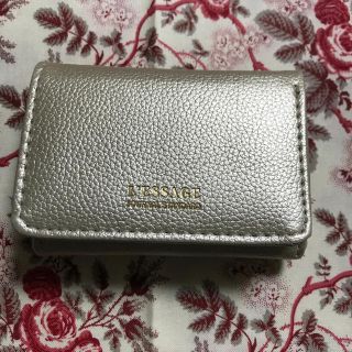 ジャーナルスタンダード(JOURNAL STANDARD)のJOURNALSTANDARD L'ESSAGE コンパクト三つ折り財布(財布)