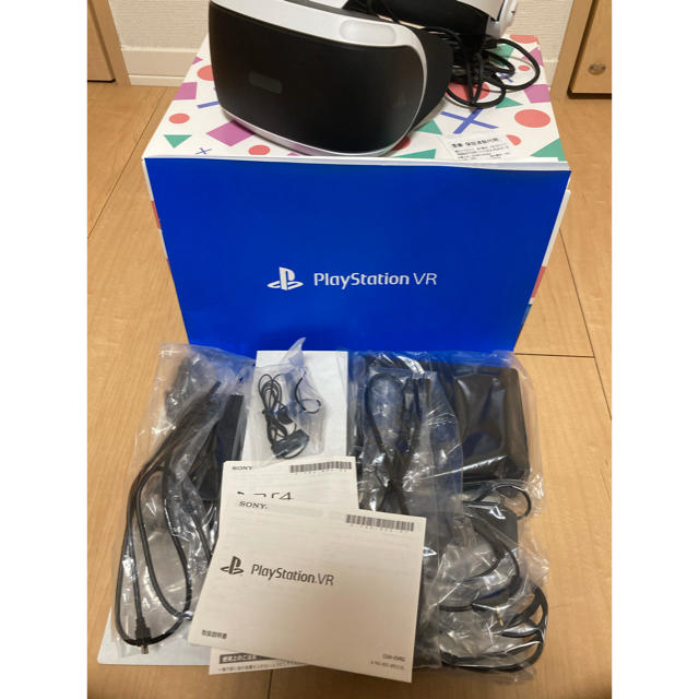 PlayStation VR(プレイステーションヴィーアール)のPlayStation VR PSVR 新品同様 エンタメ/ホビーのゲームソフト/ゲーム機本体(家庭用ゲーム機本体)の商品写真