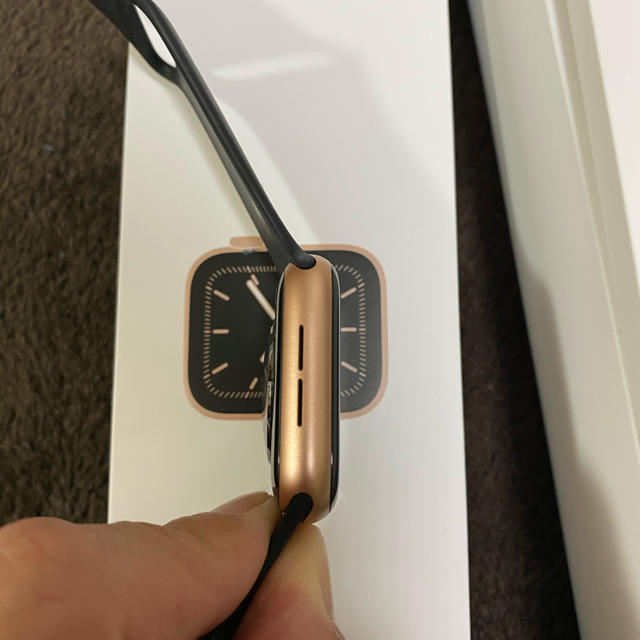 Apple Watch(アップルウォッチ)のApple Watch Series5 44mm Gold Aluminum メンズの時計(腕時計(デジタル))の商品写真