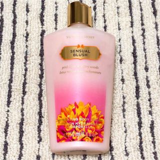 ヴィクトリアズシークレット(Victoria's Secret)のVICTORIA'S SECRET❤︎ボディローション 新品未使用(ボディローション/ミルク)