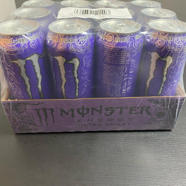 モンスターエナジー 食品/飲料/酒の飲料(ソフトドリンク)の商品写真