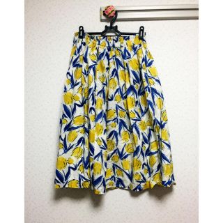 ダブルクローゼット(w closet)のw closet 総柄スカート(ひざ丈スカート)