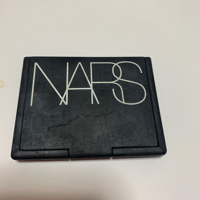 NARS(ナーズ)のNARS ライトリフティングセッティングパウダープレストN コスメ/美容のベースメイク/化粧品(フェイスパウダー)の商品写真