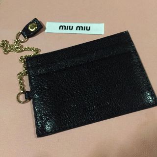 ミュウミュウ(miumiu)のmiumiu パスケース 新品(名刺入れ/定期入れ)