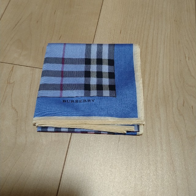 BURBERRY(バーバリー)の新品未使用　BURBERRY　ハンカチ メンズのファッション小物(ハンカチ/ポケットチーフ)の商品写真