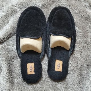 アグ(UGG)のUGG　スリッポン　ローファー　ブラック　黒(スリッポン/モカシン)