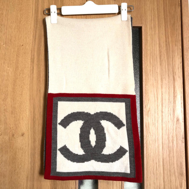 CHANEL(シャネル)のCHANEL シャネル　マフラー / ストール レディースのファッション小物(マフラー/ショール)の商品写真