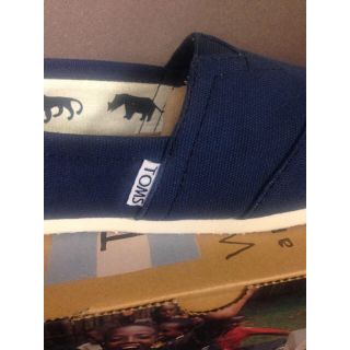 トムズ(TOMS)のTOMS キャンバスクラシック ネイビー(スリッポン/モカシン)