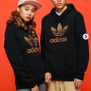 アディダス(adidas)のadidas originals レオパード　トレフォイルパーカー(パーカー)