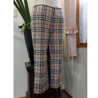 バーバリーブルーレーベル(BURBERRY BLUE LABEL)の★BURBERRY★　美品　秋冬物クロップドパンツ　ボトム(クロップドパンツ)