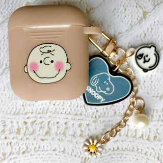 スヌーピー(SNOOPY)のAirPods ケース　かわいい　チャーリーブラウン  シリコン(iPhoneケース)