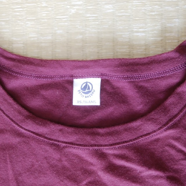 PETIT BATEAU(プチバトー)の値下げしました☆プチバトー　Tシャツ　エンジ レディースのトップス(Tシャツ(半袖/袖なし))の商品写真