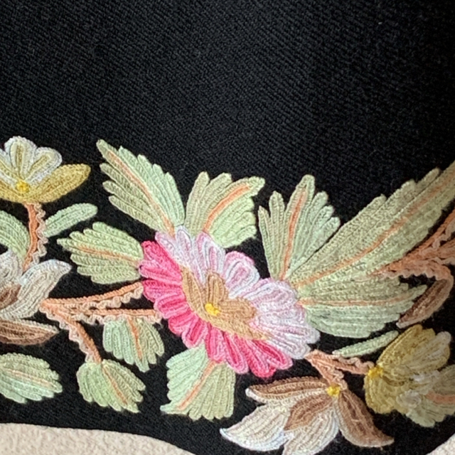 【美品】刺繍ウール ラップスカート 一点物 ブラック 3