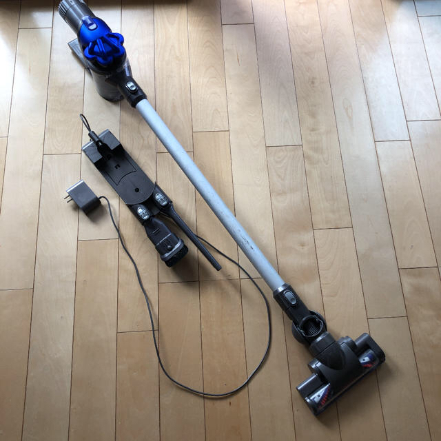 Dyson(ダイソン)の最終値下げ！Dyson DC35 サイクロン掃除機 スマホ/家電/カメラの生活家電(掃除機)の商品写真