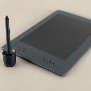 ワコム(Wacom)のWacom Intuos Pro Medium * 1回のみ使用(コミック用品)