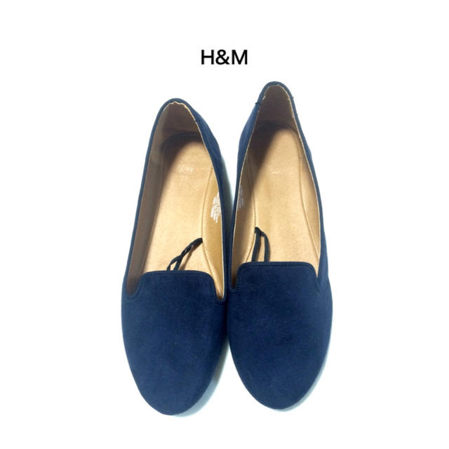 H&M(エイチアンドエム)のH&M！パンプス！ネイビー！新品未使用 レディースの靴/シューズ(ハイヒール/パンプス)の商品写真
