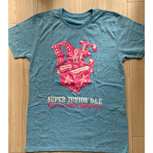 SUPER JUNIOR(スーパージュニア)のSUPER JUNIOR D&E 2014ツアーTシャツ Mサイズ エンタメ/ホビーのCD(K-POP/アジア)の商品写真