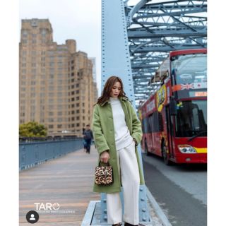 マウジー(moussy)のマウジー　BACK TUCK MOSSER コート　moussy(ロングコート)