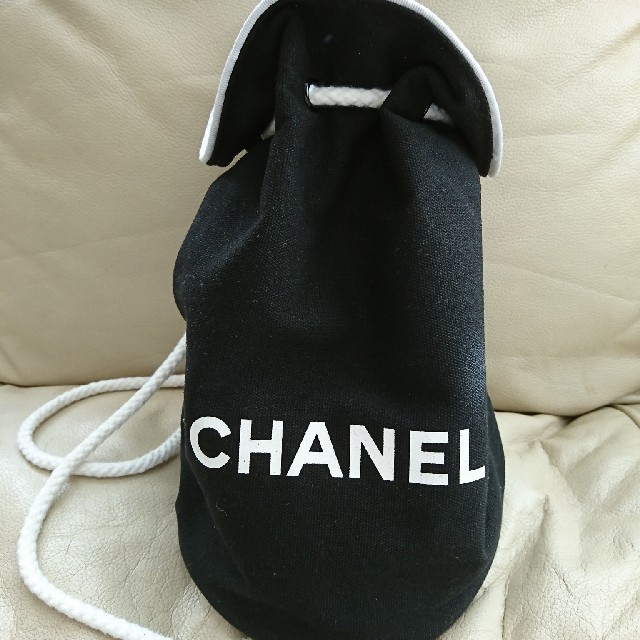 CHANEL ノベルティ ミニリュック