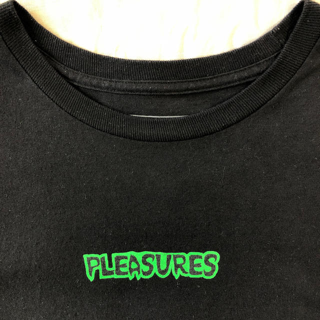 LHP(エルエイチピー)のpleasures プレジャースTシャツ メンズのトップス(Tシャツ/カットソー(半袖/袖なし))の商品写真