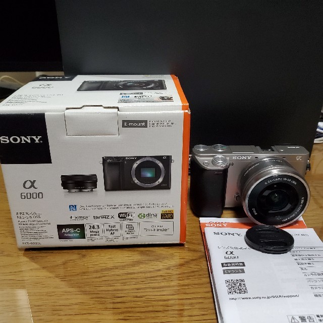 【美品】SONY α6000 シルバー パワーズームレンズ★SDカード付き