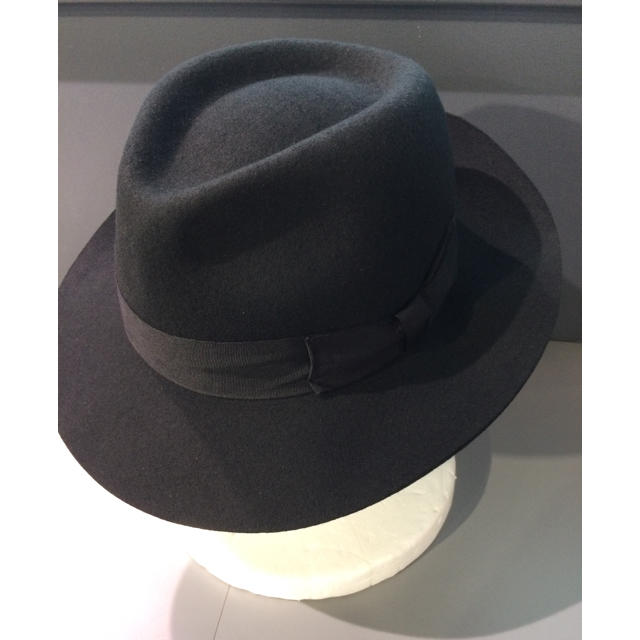 H&H(エイチアンドエイチ)の中折れ HAT H&M 黒 美品 58cm メンズの帽子(ハット)の商品写真