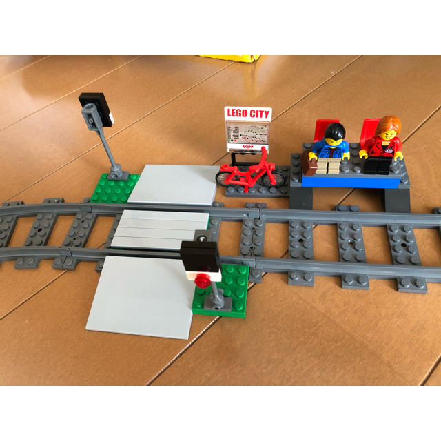 Lego(レゴ)のレゴ(LEGO) シティ  ハイスピードパッセンジャートレイン　60051 キッズ/ベビー/マタニティのおもちゃ(積み木/ブロック)の商品写真