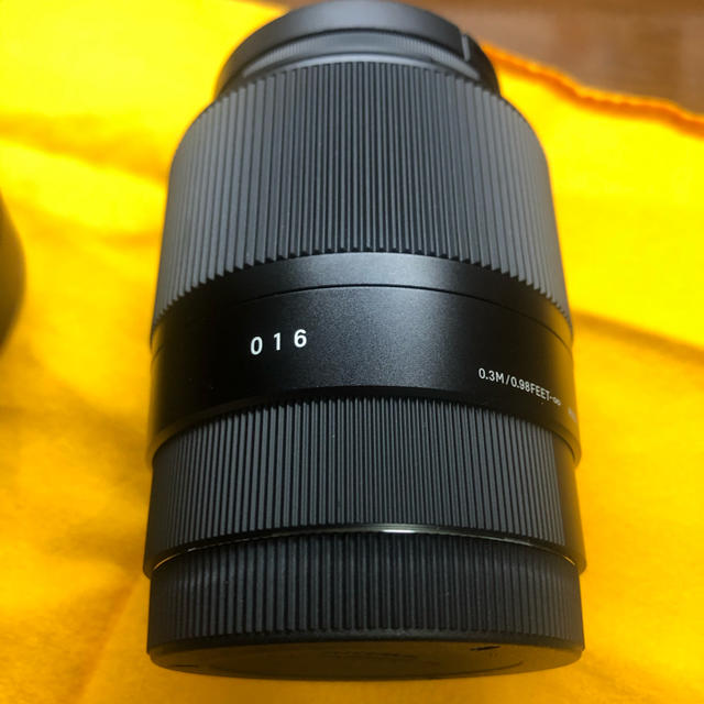 SIGMA(シグマ)のSIGMA Contemporary 30mm f1.4 DC DN “EF-M スマホ/家電/カメラのカメラ(レンズ(単焦点))の商品写真