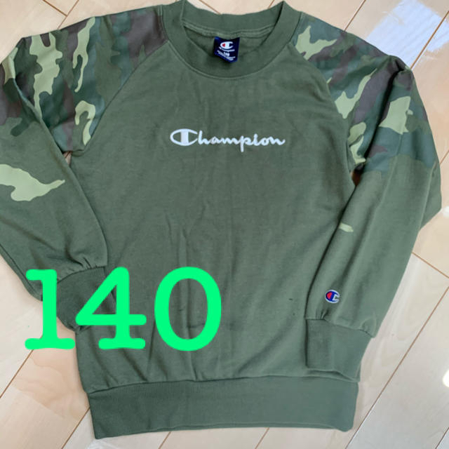 Champion(チャンピオン)のchampion トレーナー　140 キッズ/ベビー/マタニティのキッズ服男の子用(90cm~)(Tシャツ/カットソー)の商品写真