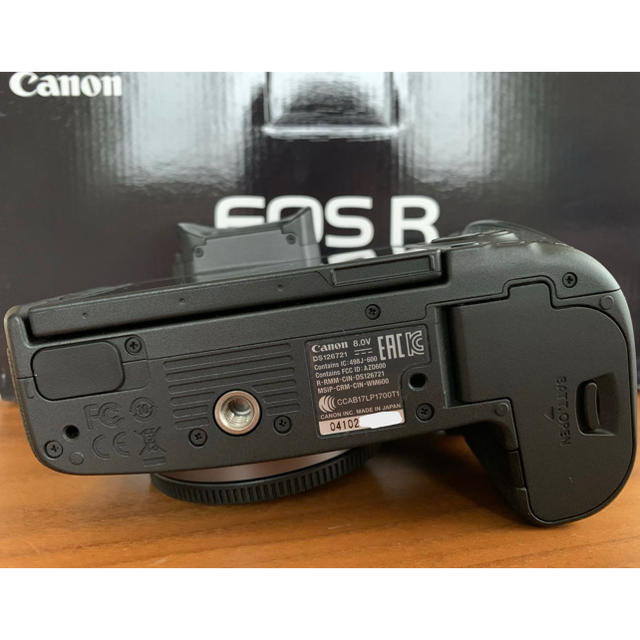 スマホ/家電/カメラCanon EOS R ワンオーナー　極美品