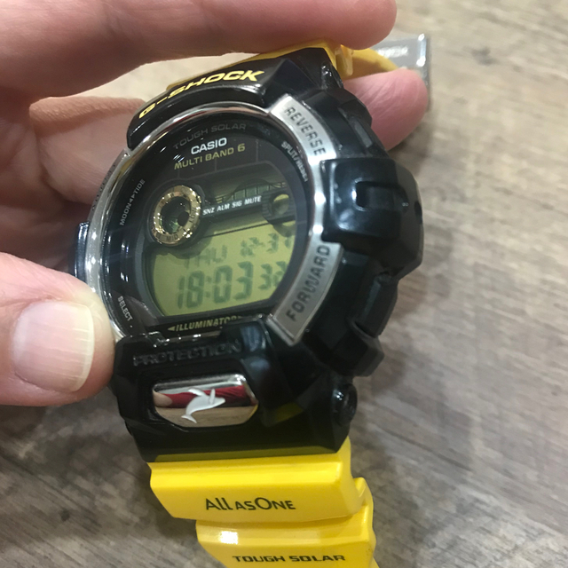 G-SHOCK(ジーショック)のCASIO G-SHOCK 腕時計 Gショック イルクジモデル メンズの時計(腕時計(デジタル))の商品写真