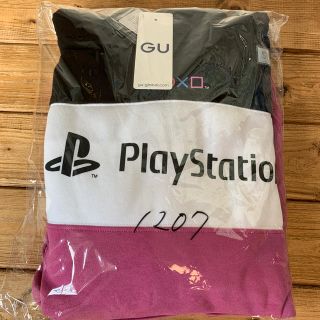 ジーユー(GU)のGU PlayStation コラボ　パーカー　Sサイズ　新品未開封　タグつき(パーカー)