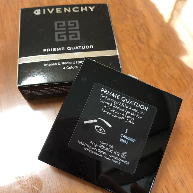 GIVENCHY(ジバンシィ)のGIVENCHY アイシャドウ4色 コスメ/美容のベースメイク/化粧品(アイシャドウ)の商品写真