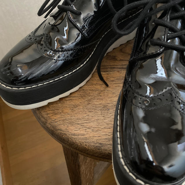 ZARA(ザラ)のZARA エナメルシューズ レディースの靴/シューズ(その他)の商品写真