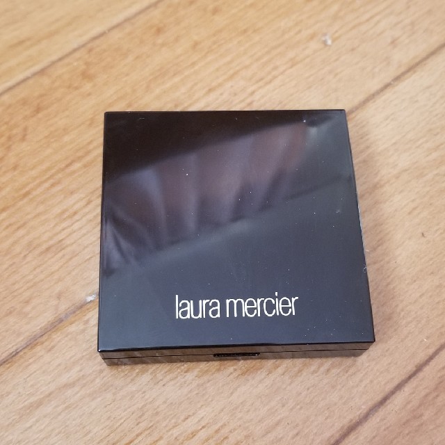 laura mercier(ローラメルシエ)のローラメルシエ　フレスコ コスメ/美容のベースメイク/化粧品(チーク)の商品写真