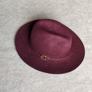 アクセサライズ(Accessorize)の帽子「ワイン」【新品・未使用】(ハット)