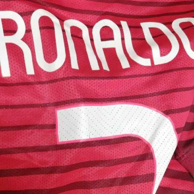 NIKE(ナイキ)のCristiano Ronaldo NIKE ユニフォーム 2014 ２枚 スポーツ/アウトドアのサッカー/フットサル(ウェア)の商品写真