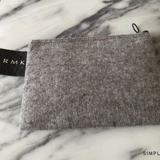 アールエムケー(RMK)のRMKポーチ(ポーチ)