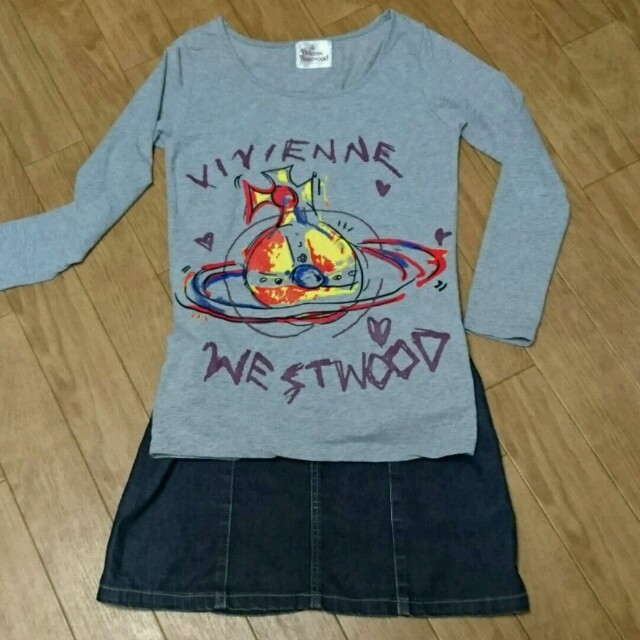 Vivienne Westwood(ヴィヴィアンウエストウッド)の♥ヴィヴィアン・ウエストウッド♥ロンT♥ レディースのトップス(Tシャツ(長袖/七分))の商品写真