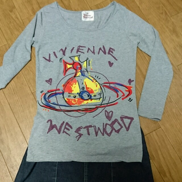 Vivienne Westwood(ヴィヴィアンウエストウッド)の♥ヴィヴィアン・ウエストウッド♥ロンT♥ レディースのトップス(Tシャツ(長袖/七分))の商品写真