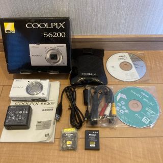 ニコン(Nikon)のデジタルカメラ Nikon COOLPIX S6200 予備バッテリー付き(コンパクトデジタルカメラ)