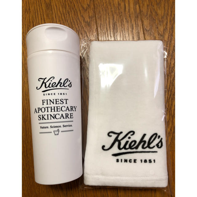 Kiehl's(キールズ)のキールズ　サーモタンブラー＆タオル インテリア/住まい/日用品のキッチン/食器(タンブラー)の商品写真