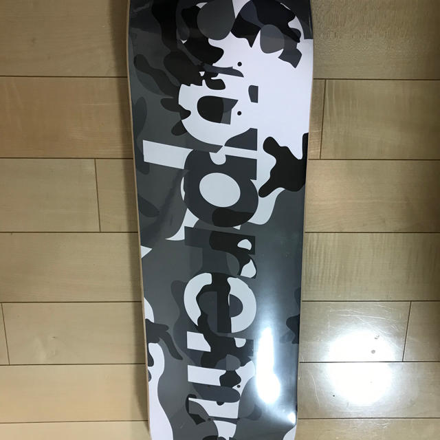 Supreme(シュプリーム)のSupreme Camo Logo Skateboard シュプリーム  デッキ メンズのファッション小物(その他)の商品写真