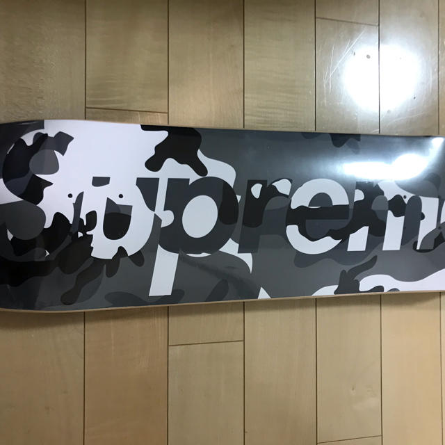 Supreme(シュプリーム)のSupreme Camo Logo Skateboard シュプリーム  デッキ メンズのファッション小物(その他)の商品写真