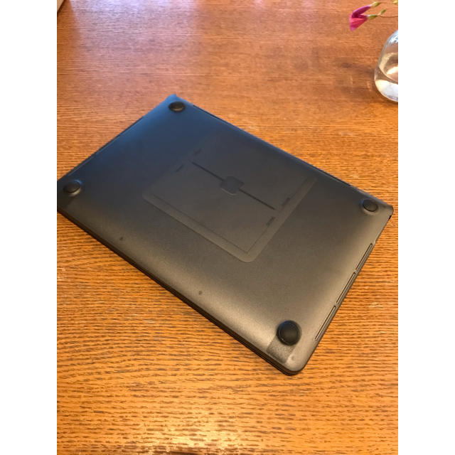 Mac (Apple)(マック)の【美品】moshi iGlaze for MacBook Pro 13 スマホ/家電/カメラのPC/タブレット(PC周辺機器)の商品写真