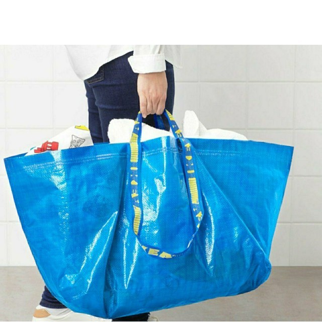 IKEA(イケア)の最安値♪IKEA 整理やショッピングバッグ/フラクタ/ブルーバッグ/Lサイズ１枚 レディースのバッグ(エコバッグ)の商品写真